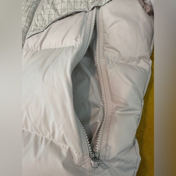 Nike StormFit Wind Runner Jacket - Picture 5 of 8